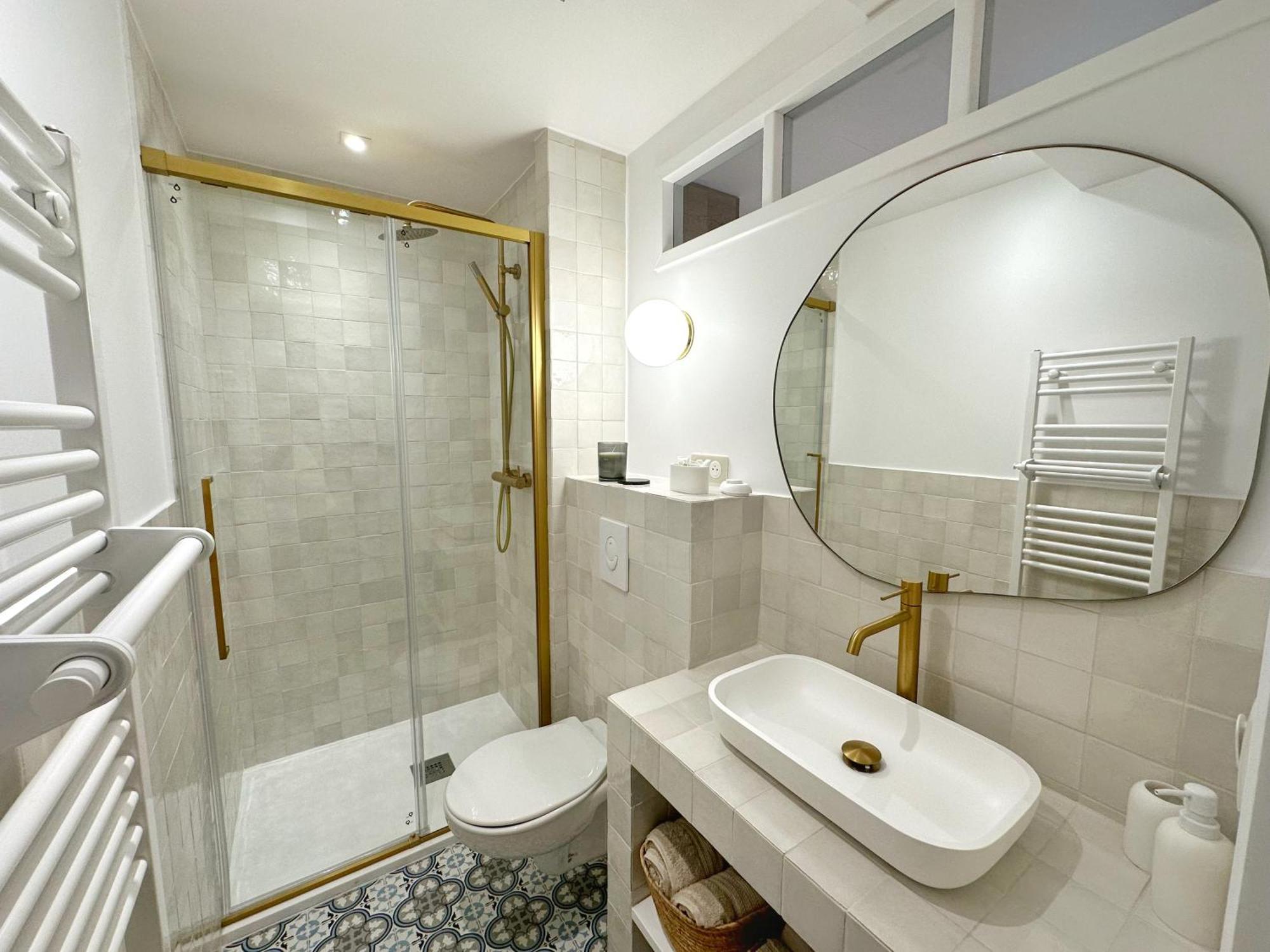 La Maison Cavet 5 Appartements De Standing Au Coeur Du Village Санарі-сюр-Мер Екстер'єр фото