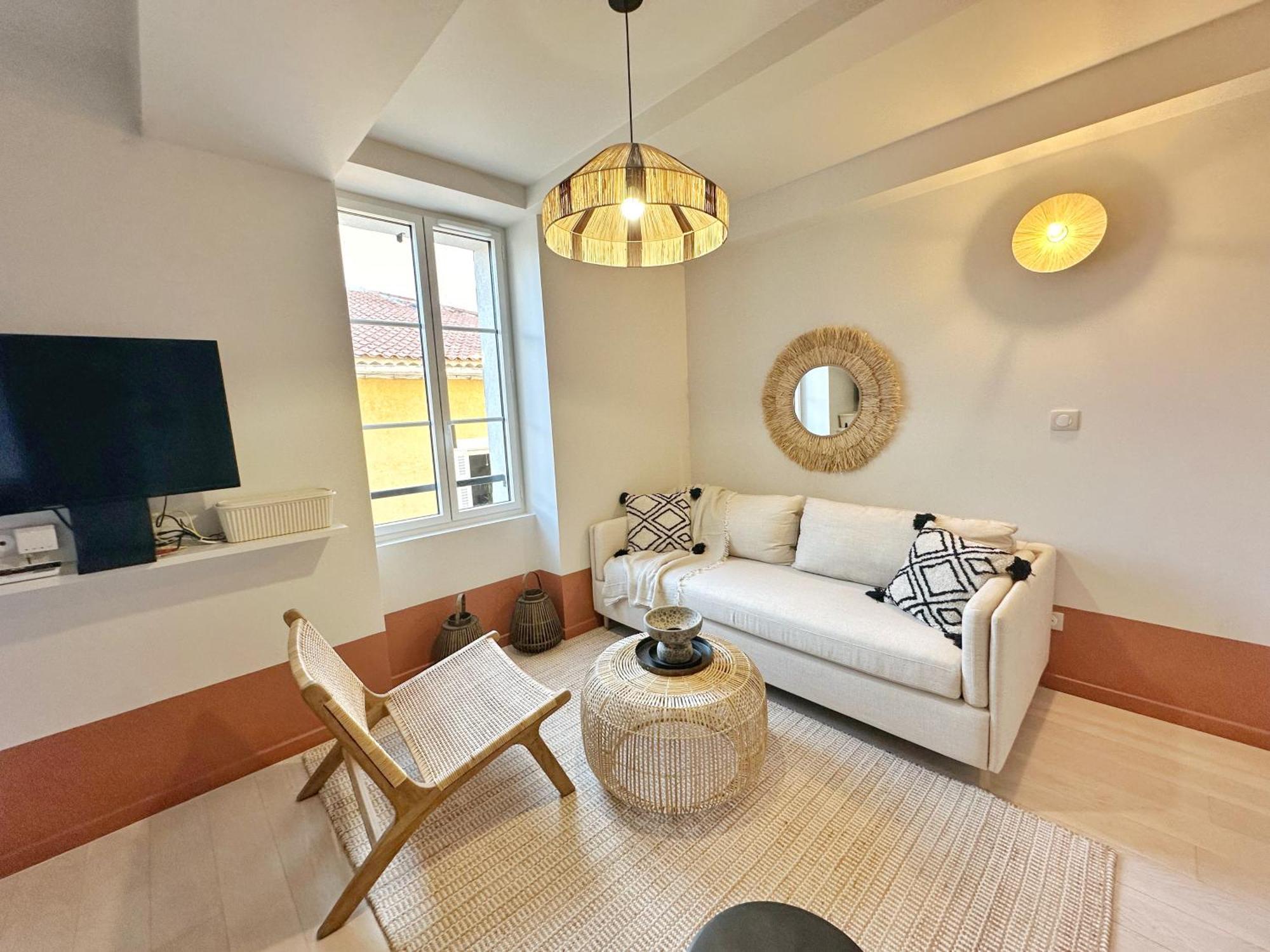 La Maison Cavet 5 Appartements De Standing Au Coeur Du Village Санарі-сюр-Мер Екстер'єр фото